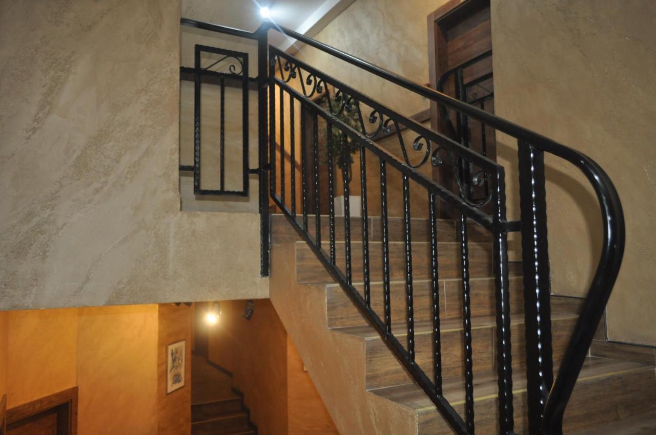 Hotel Каштел Pančevo Exterior foto